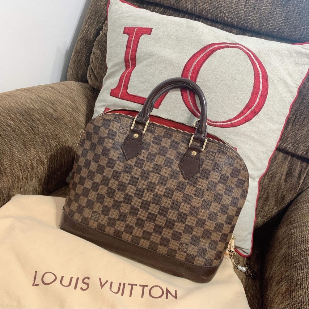 Authentic LV Alma Damie PM size